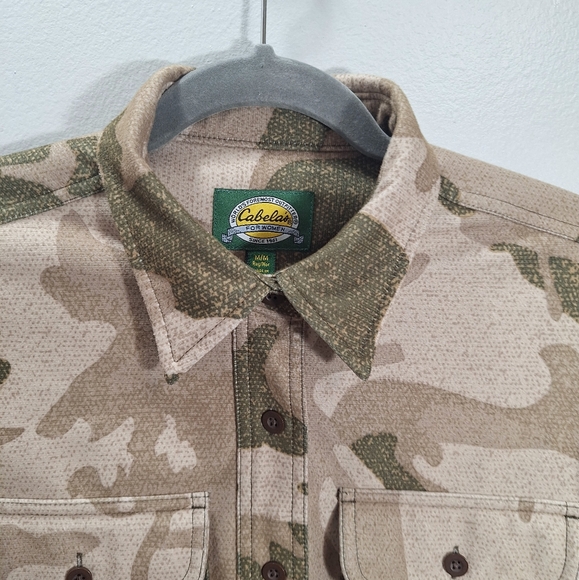 Cabela's Outdoor Gear Womens Medium Button Down Shirt Camo Hunting Military - Picture 5 of 15